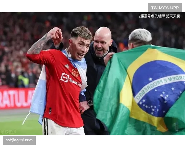 英超与英国国家剧院联合制作纪录片《更衣室之声》